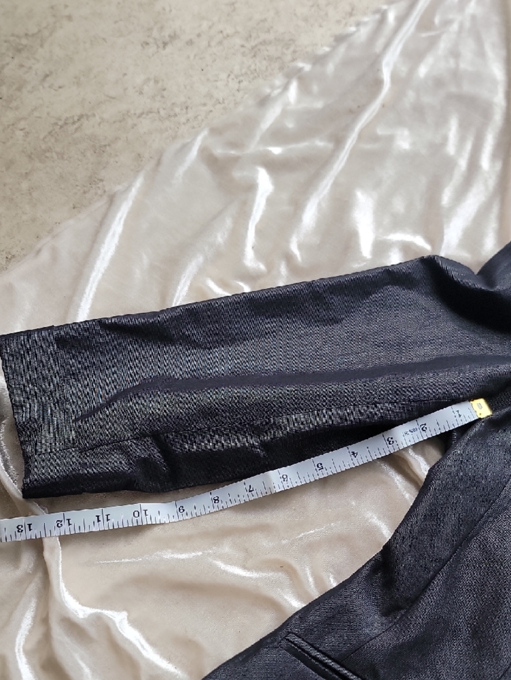 Kardashian BEBE Black Long Single-Button Blazer - Picture 3 of 5